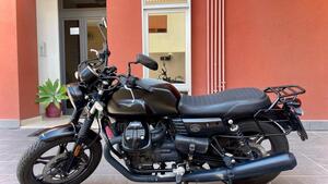 Moto Guzzi V7 III Stone (2017 - 20) 
