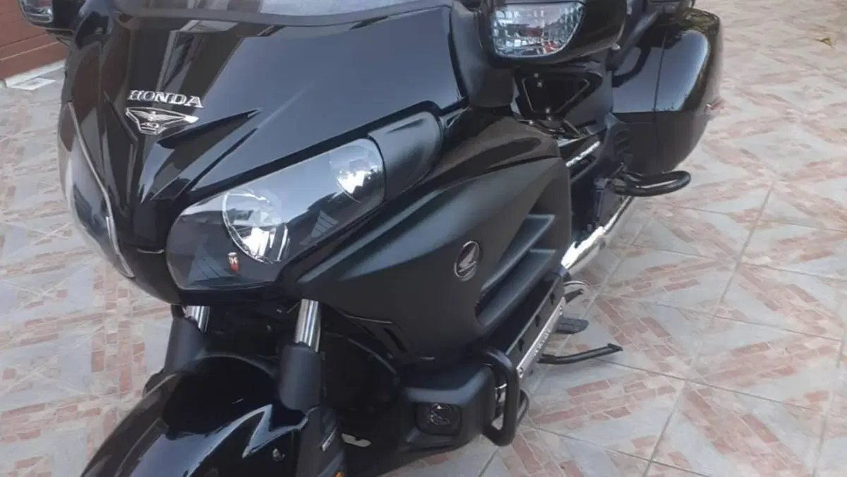 Honda GL 1800 Gold Wing (2012 - 17)  (5)
