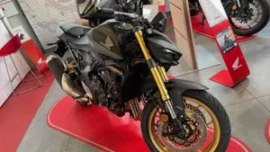 Honda CB 1000 Hornet SP (2025 - 26)  (2)