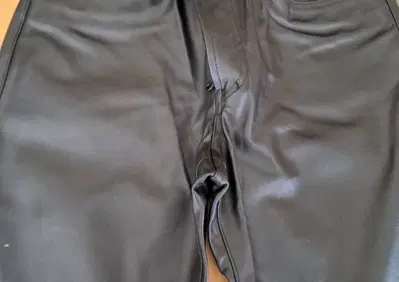 JEANS PELLE NERO MOTO GUZZI TG L - Annuncio 9694012