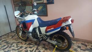 Honda Africa Twin NXR 750 (1990 - 91) 