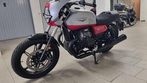 Moto Guzzi V7 Stone Corsa (2023 - 25) 