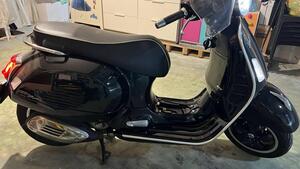 Vespa GTS 300 (2023 - 24) 