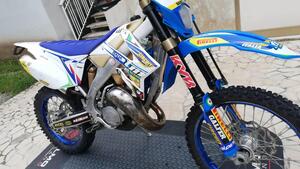 Tm Moto EN 144 (2015) 