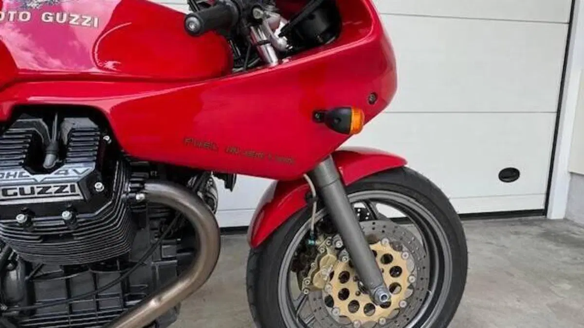 Moto Guzzi   (8)