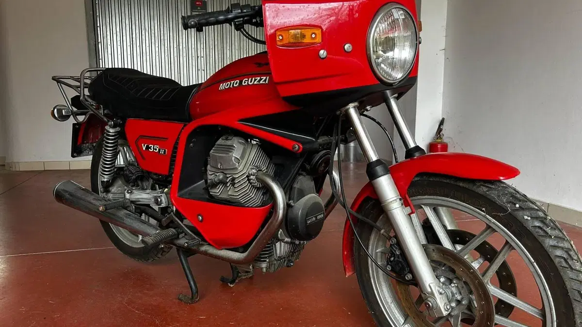 Moto Guzzi   (6)