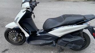 Piaggio Beverly 300 i.e. ABS-ASR (2016 - 20)