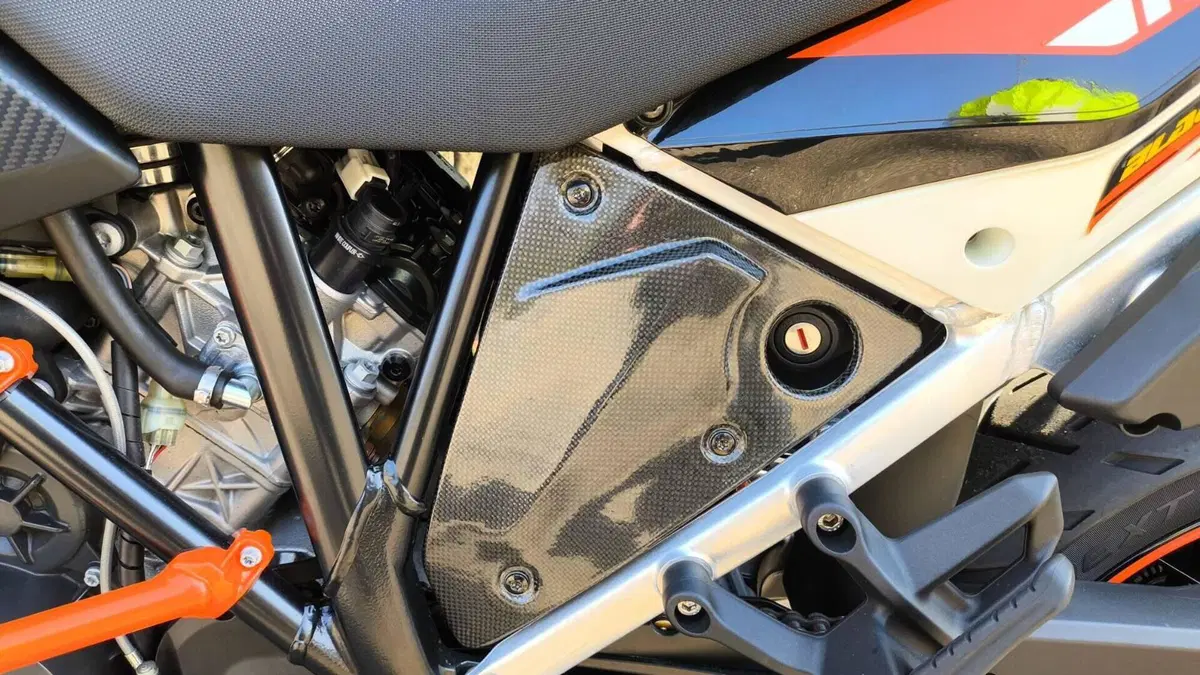 KTM 1050 Adventure (2015 - 16)  (11)
