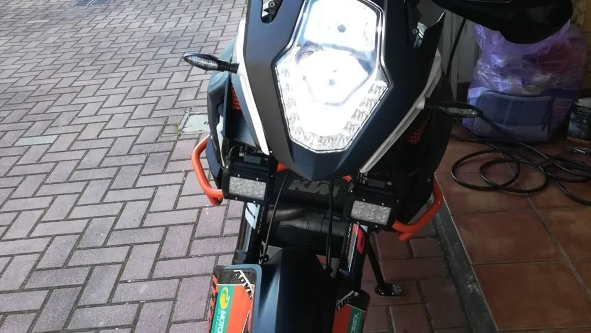 KTM 1050 Adventure (2015 - 16)  (17)