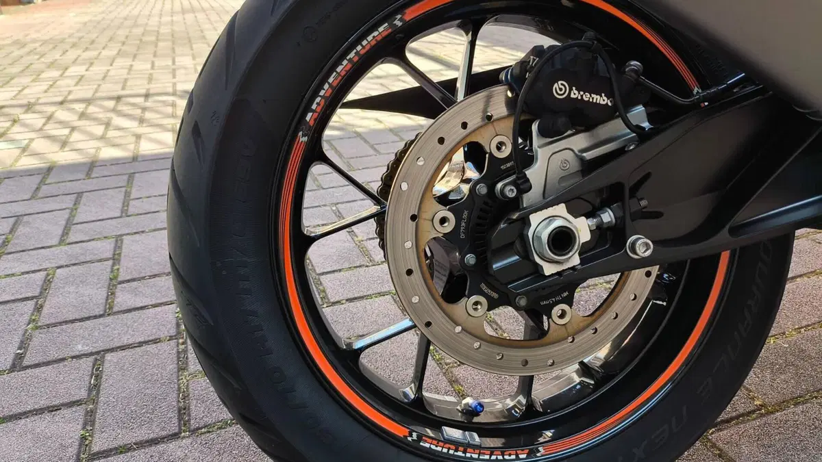 KTM 1050 Adventure (2015 - 16)  (19)
