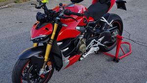 Ducati Streetfighter V4 1100 S (2021 - 22) 