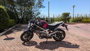 Suzuki Gladius 650 SFV ABS (2009 - 15) 