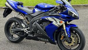 Yamaha YZF R1 (2004 - 05) 