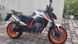 KTM 890 Duke R (2020) 