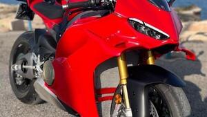 Ducati Panigale V4 S (2025)
