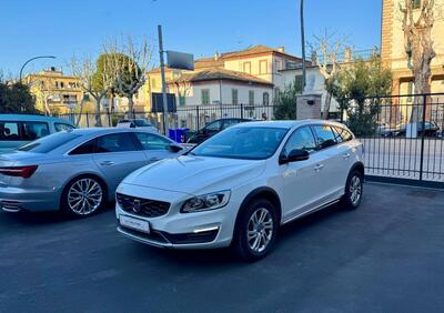 Volvo V60 Cross Country D3 Business usata