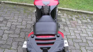 Yamaha FZS 600 Fazer (1998 - 01)  (4)