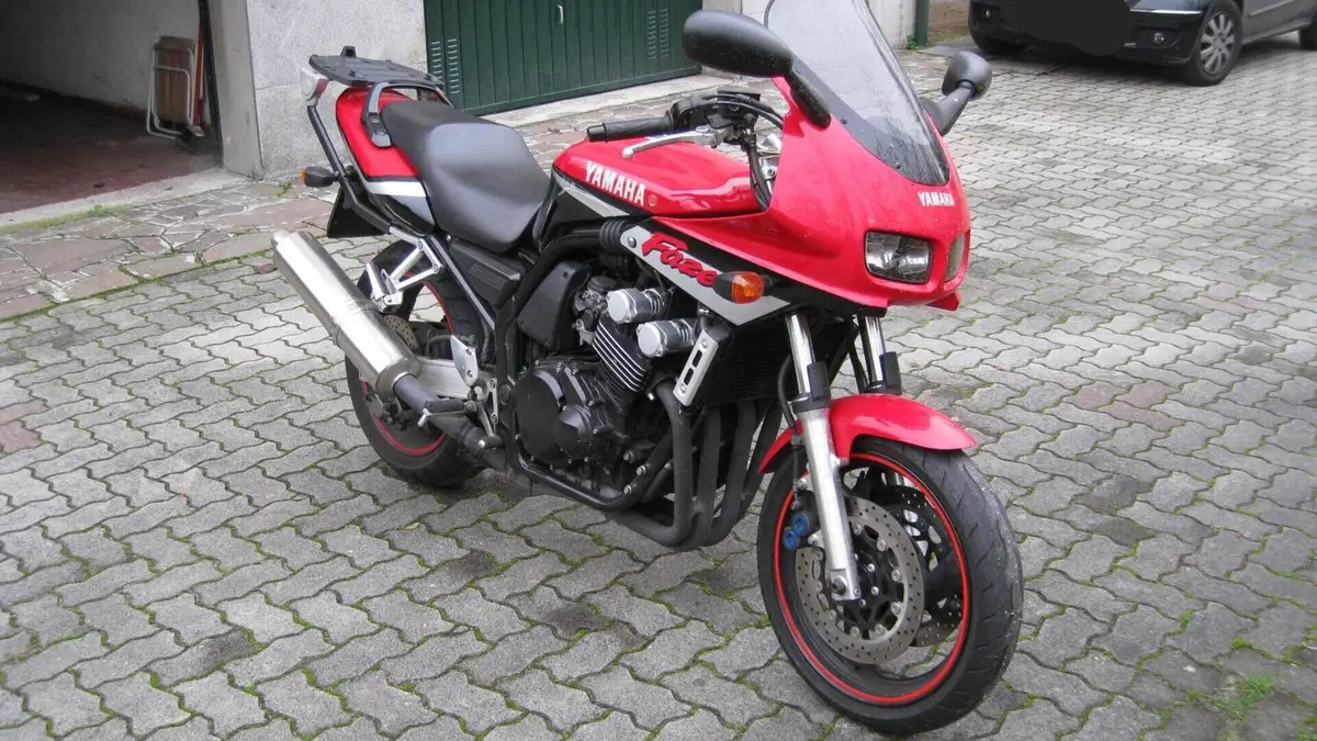 Yamaha FZS 600 Fazer (1998 - 01)  (5)