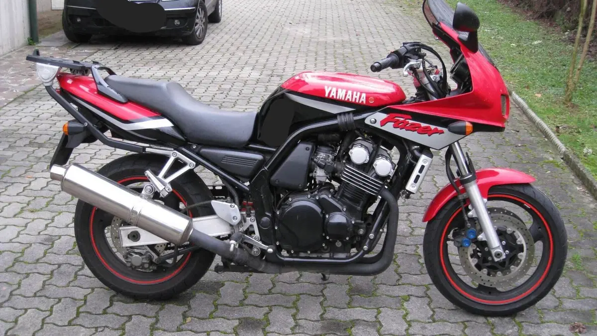 Yamaha FZS 600 Fazer (1998 - 01)  (6)