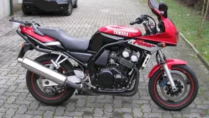 Yamaha FZS 600 Fazer (1998 - 01)  (6)