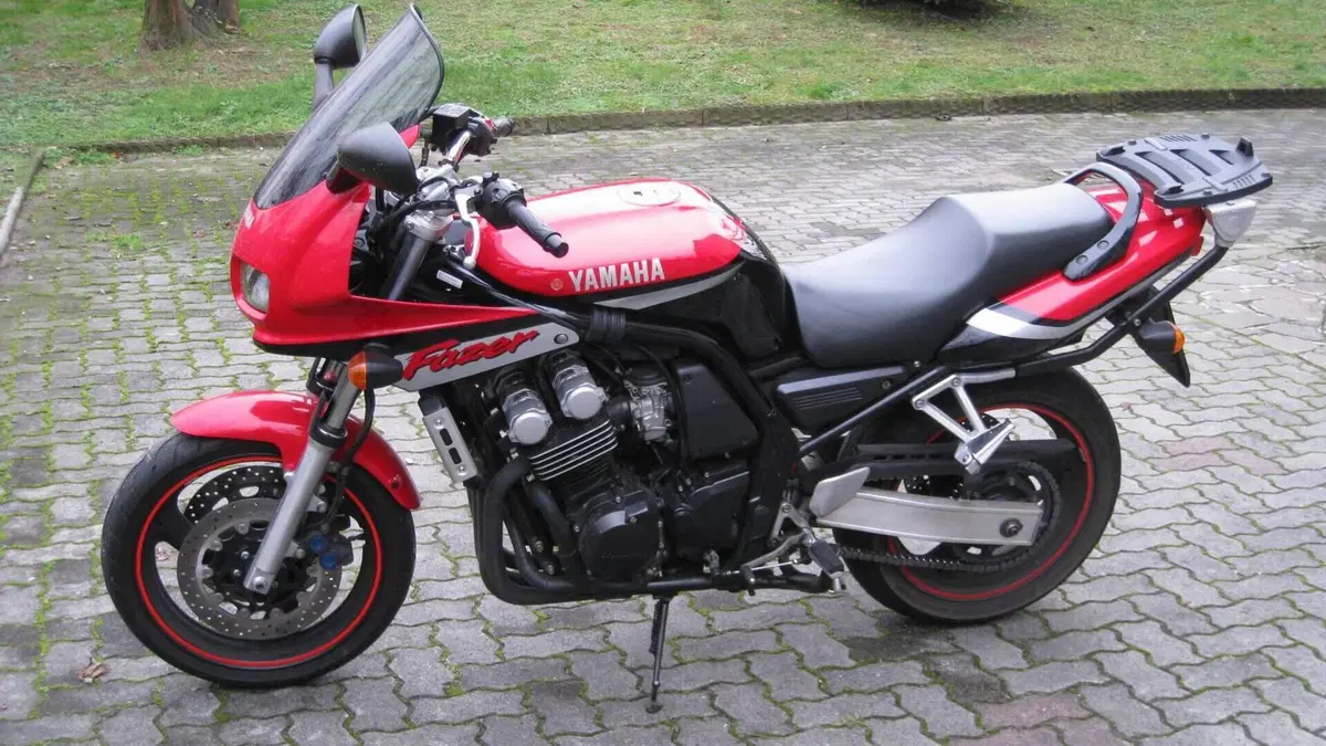 Yamaha FZS 600 Fazer (1998 - 01) 
