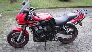 Yamaha FZS 600 Fazer (1998 - 01) 