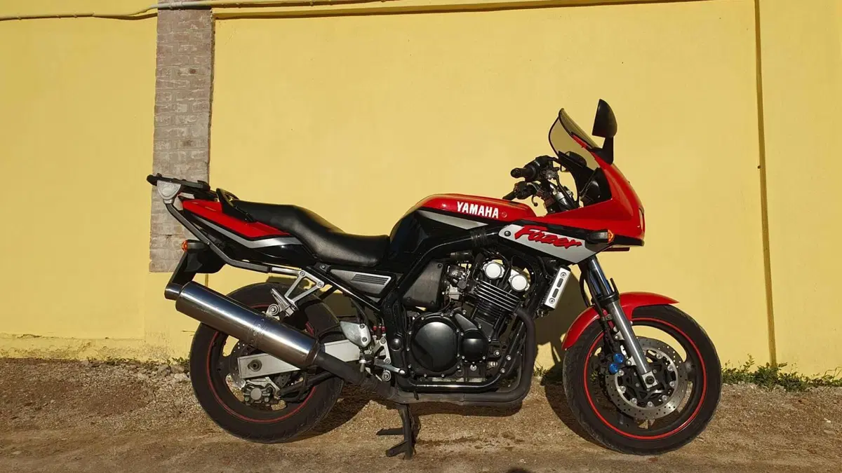 Yamaha FZS 600 Fazer (1998 - 01)  (9)