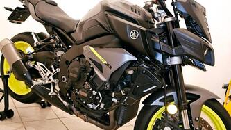 Yamaha MT-10 (2017 - 20) usata