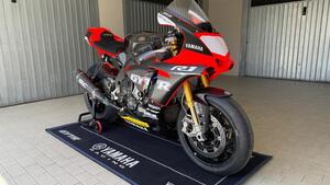 Yamaha YZF R1 M (2015 - 16) 
