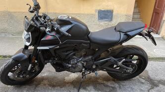 Ducati Monster 937 + (2021 - 25) usata