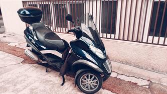 Piaggio MP3 300 Touring/LT (2011 - 13) usata