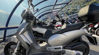 Aprilia Scarabeo 300 Special (2009 - 13) usata
