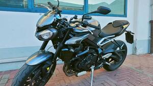 Triumph Street Triple 765 R (2023 - 25) 