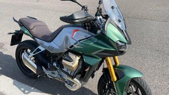 Moto Guzzi V100 Mandello S (2022 - 24) usata