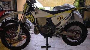 Husqvarna TE 300i (2023) 