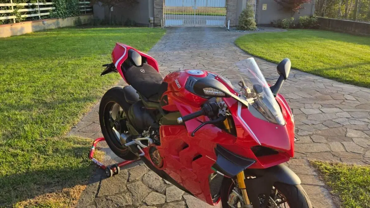 Ducati Panigale V4 1100 (2020) 