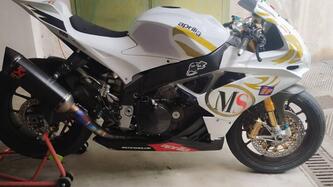 Aprilia RSV4 Factory (2009 - 12) usata