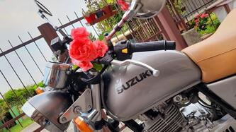 Suzuki TU 250 X (1997 - 03) usata
