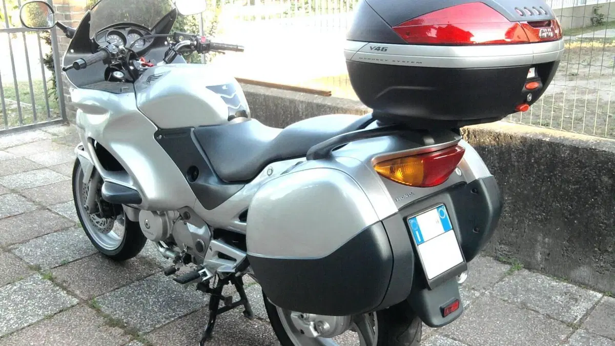 Honda Deauville 650 (2002 - 05) 
