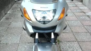 Honda Deauville 650 (2002 - 05)  (3)