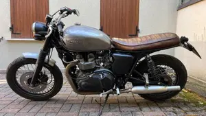 Triumph Bonneville T100 (2001 - 07)  (2)