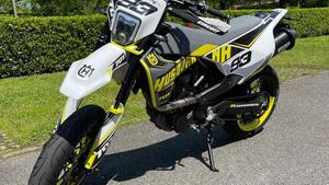 Husqvarna 701 Supermoto (2020) 