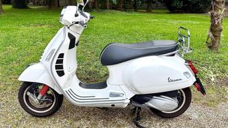 Vespa GTS 300 Super Hpe (2021 - 22) usata