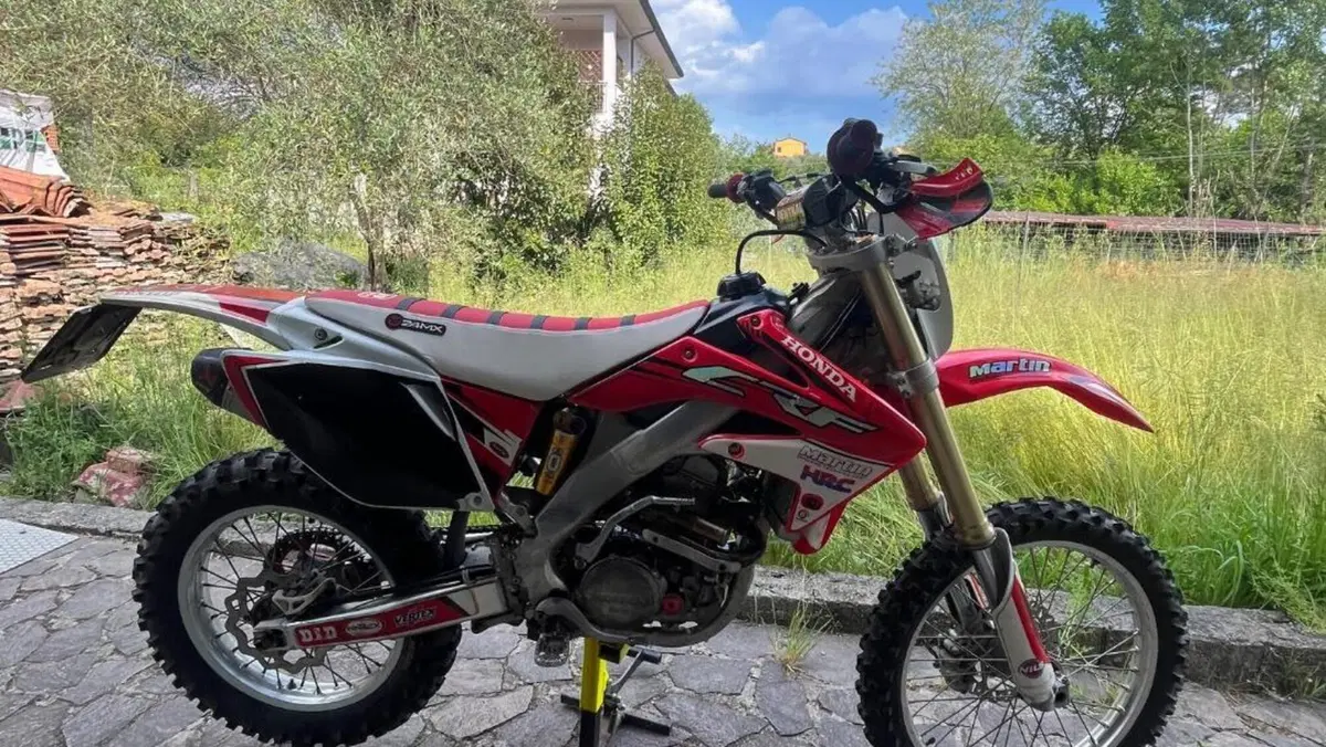Honda CRF 250R (2009)  (2)