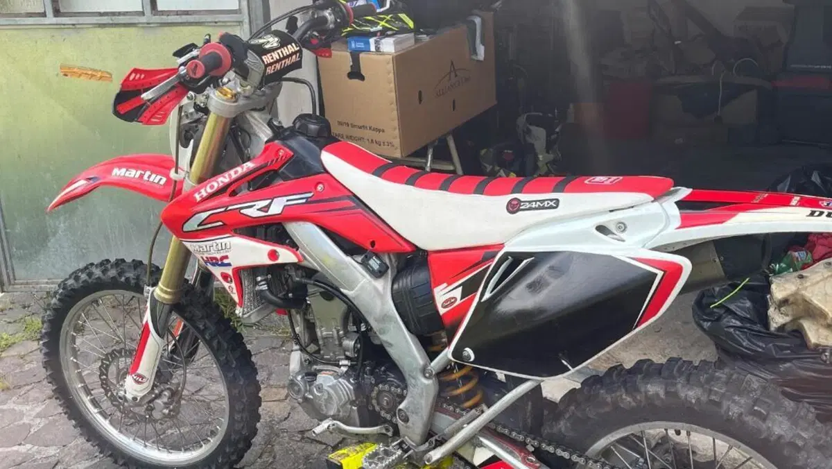 Honda CRF 250R (2009)  (6)