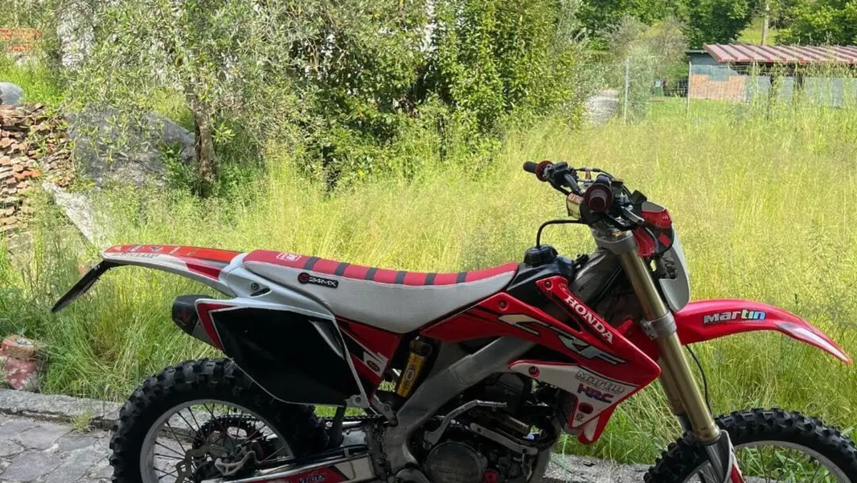 Honda CRF 250R (2009)  (8)