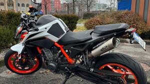 KTM 890 Duke R (2020) 