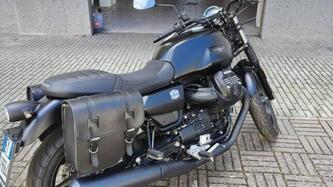 Moto Guzzi V7 Stone (2021 - 24) usata