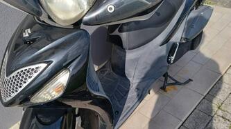 Suzuki SIXteen 150 (2007 - 14) usata