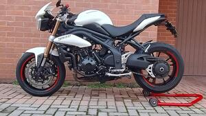 Triumph Speed Triple 1050 ABS (2011 - 15) 
